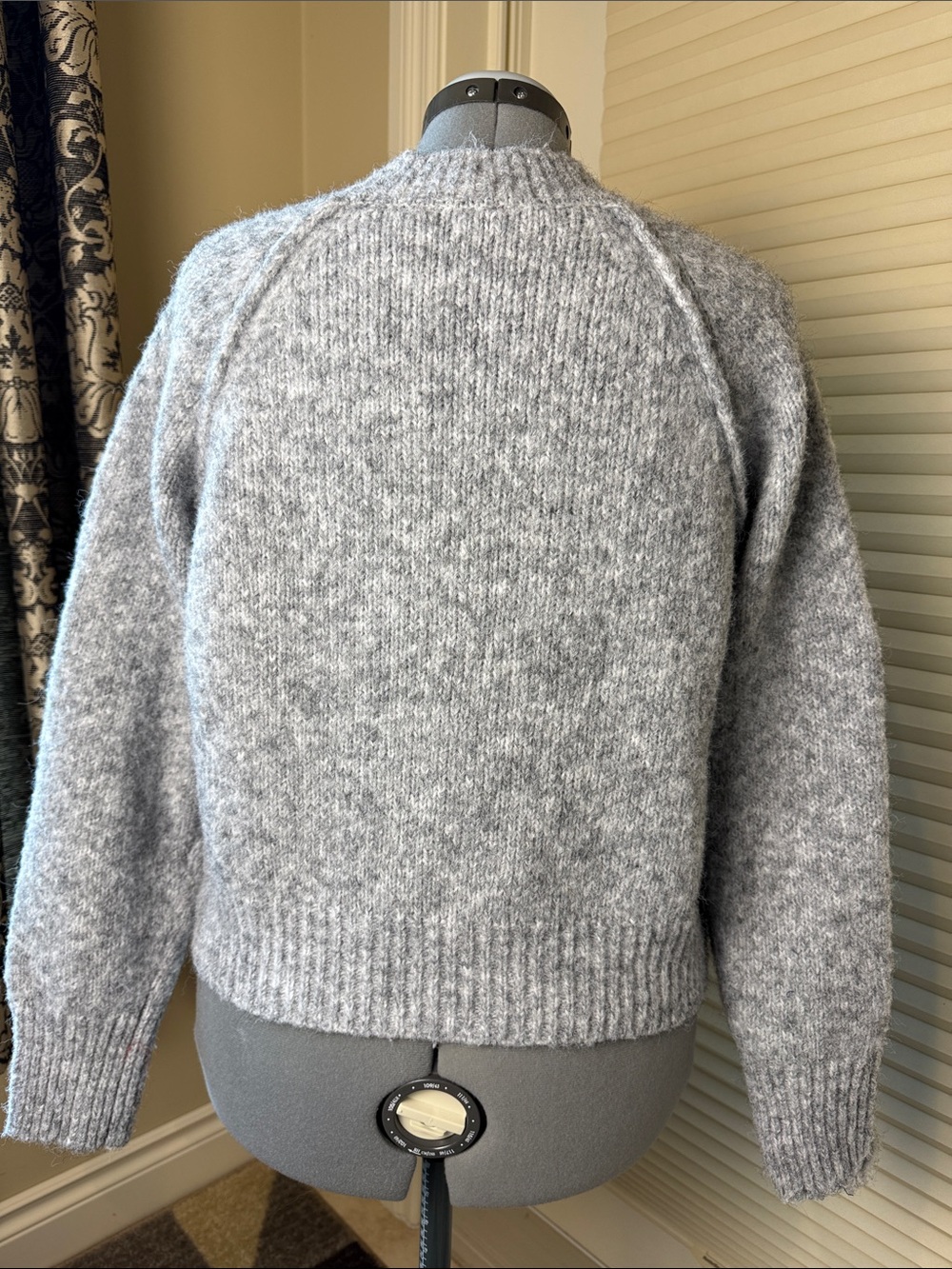 Cozy Women's Gray Knit Sweater with Side Bow Detail - Picture 2 of 8
